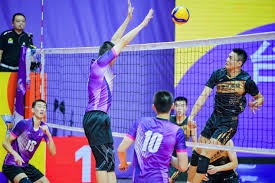 字母哥缺阵进攻受阻！波蒂斯扛起进攻大旗，雄鹿仅得101分